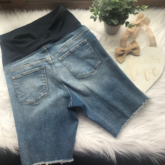 Isabel Bermuda Distressed Maternity Shorts NWT - Picture 4 of 8